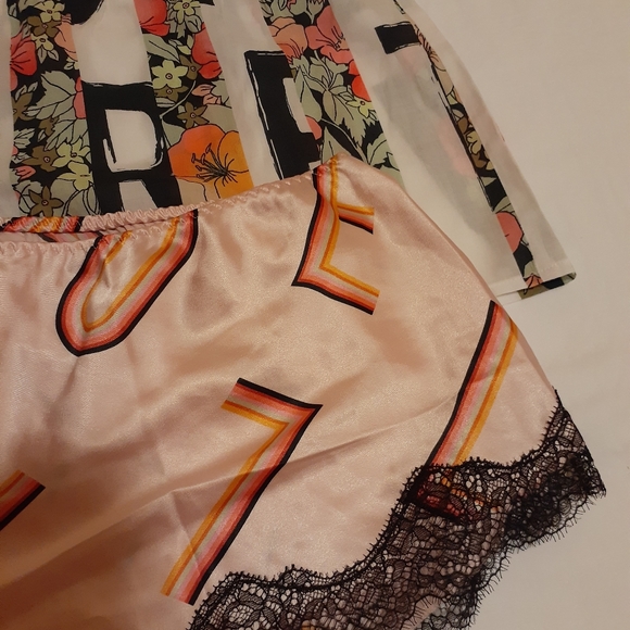 Victoria secret pajama shorts - Picture 2 of 8